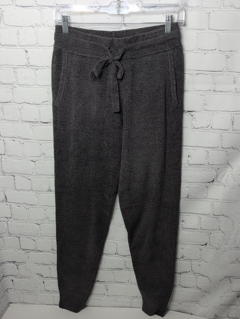 New Barefoot Dreams Cozy Chic Ultra Ribbed Joggers In Charcoal